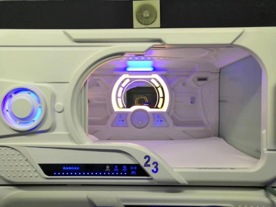 Bangau - Short Term Rest Area Capsule Hotel Sepang Exterior foto